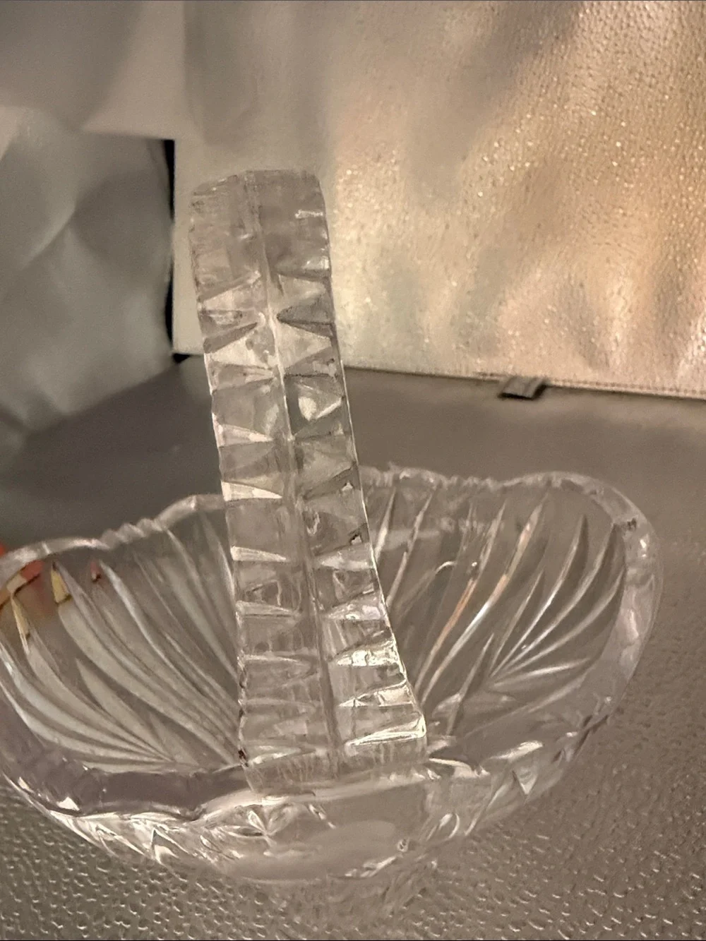 Vintage stunning Princess House Heritage Romance Collection Glass Basket